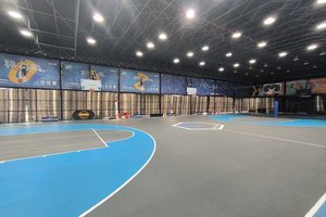 篮球训练营场地氛围布置